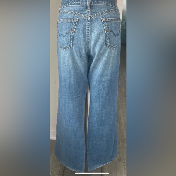 Vintage The Legend Vintage wash jeans- size 32. - Picture 3 of 9